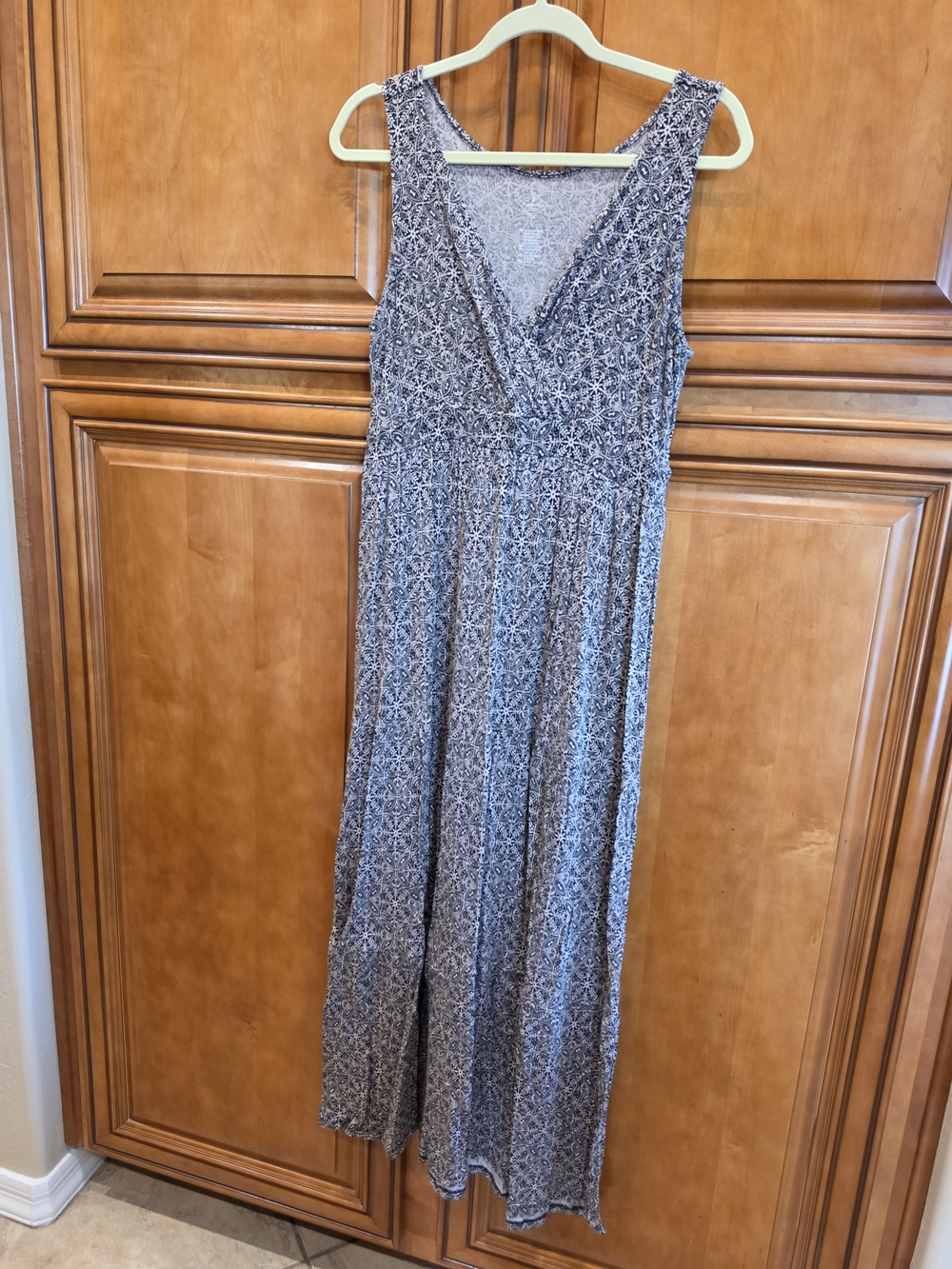 St. Johns Bay Knit Casual Geometric Maxi Dress Wrap Front V Neck Size L EUC
